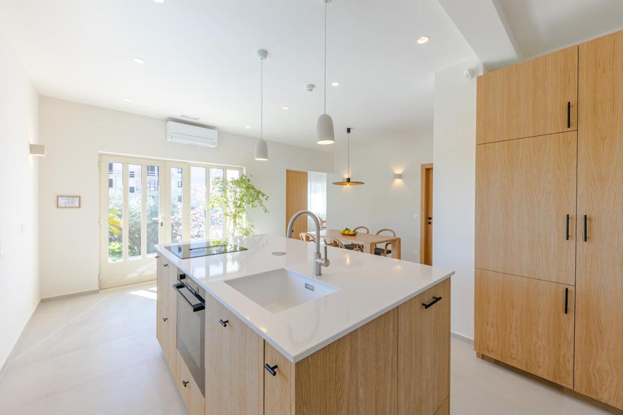 The Olive Poolhouse Apartment Split Exterior photo